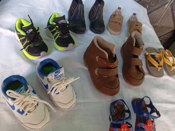 Sapatos de bebê o lote