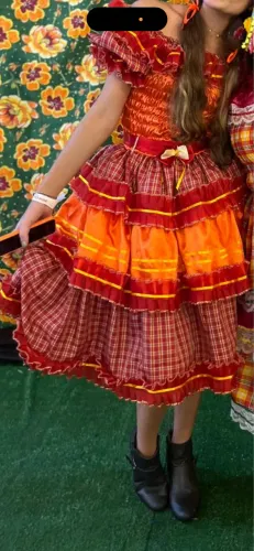 Vestido quadrilha adulto alugar