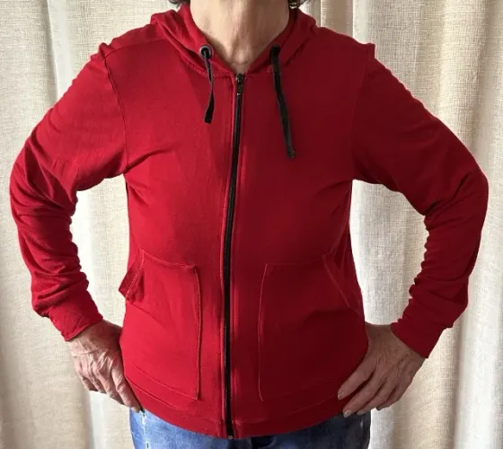 MOLETON LIQUIDO CASUAL WEAR M VERMELHO VISCOSE CAPUZ