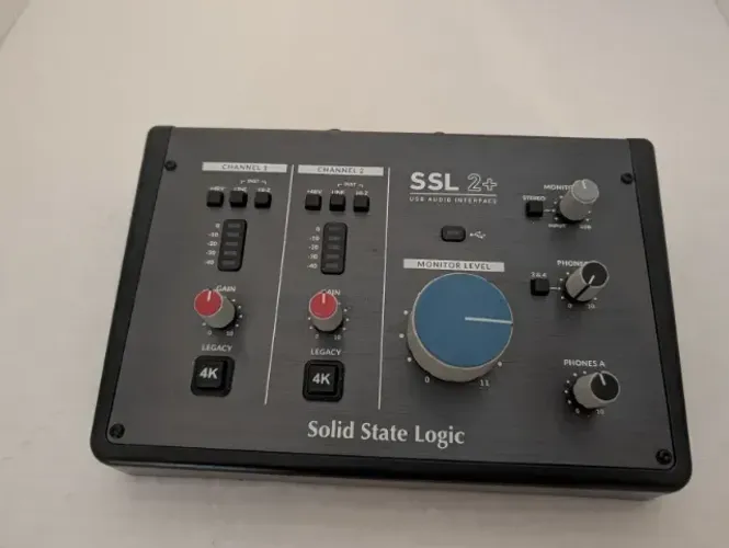 Interface de áudio Solid State Logic SSL 2+
