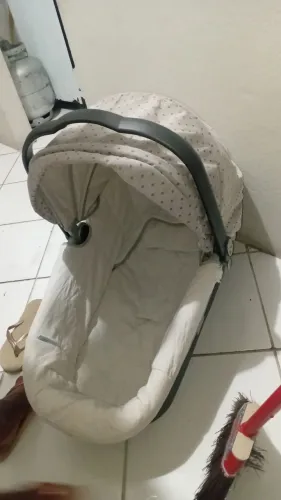 Vendo bebê conforto 