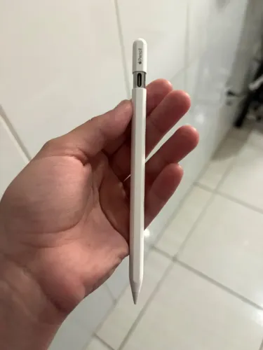 Apple Pencil (USB-C) 3° geração