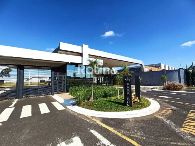 Casa Condomínio Fechado para alugar, 3 quartos, Gávea - Uberlândia/MG - Rotina Imobiliária