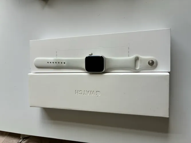 Apple watch serie 8 (GPS) 41mm 