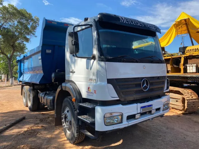 Mercedes-Benz Axor 2831 6x4 Basculante 2009 Revisado - Excelente Estado