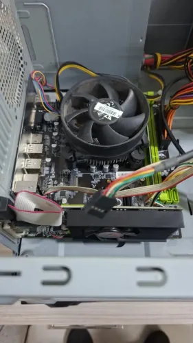 COMPUTADOR XEON E3 1220