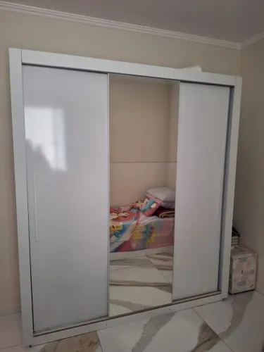 Guarda Roupa Casal 3 Portas c/ Espelho Central-4 Gavetas Costa Rica Sallêto Móveis Branco