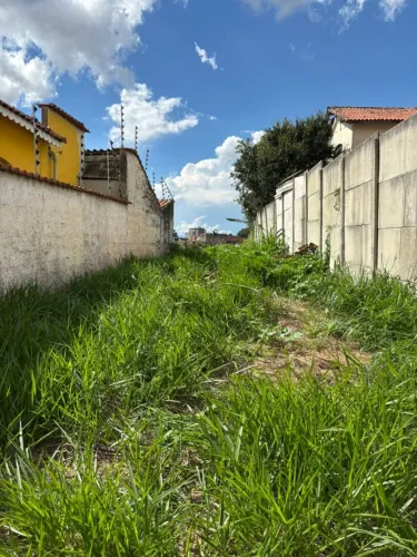 Terreno em Ferraz de Vasconcelos centro 500 metros