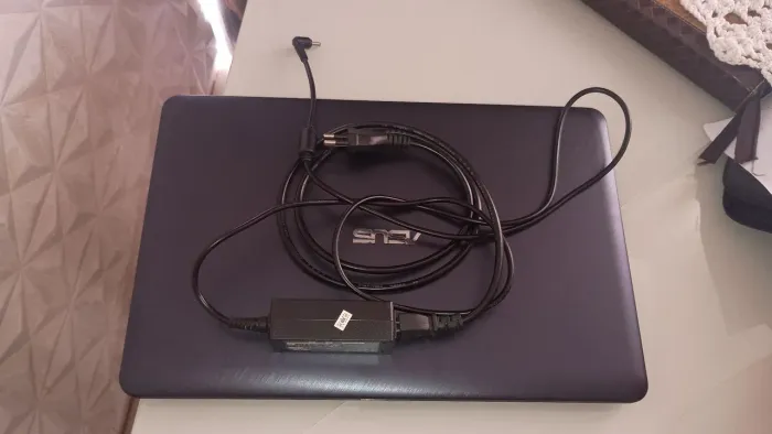 VENDO NOTEBOOK ASUS