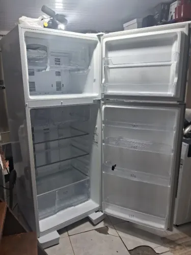 Geladeira panasonic