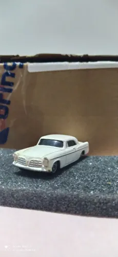 Miniatura Maisto usada