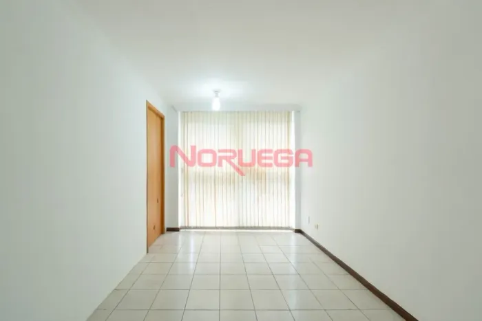 Sala para alugar no bairro bacacheri em Curitiba com 98m2, banheiro e vaga e garagem