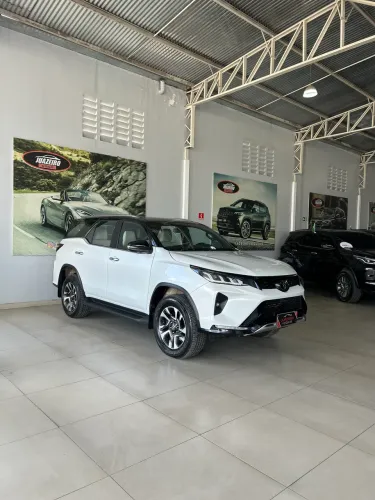 Toyota Hilux SW4 Diamond 2.8 TB 4X4 Die. Aut. 2023