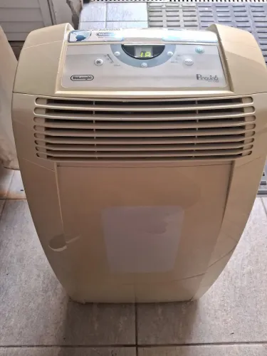 Ar condicionado portátil Delonghi pac105