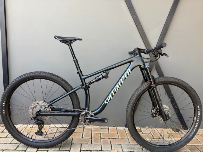 Specialized Epic Evo Carbon TAM M