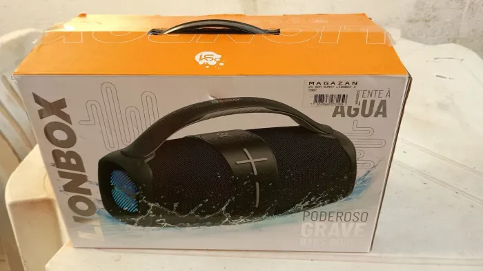 Caixa bombox aprova d'água 