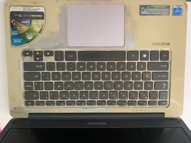Notebook positivo Motion 14? Q232a