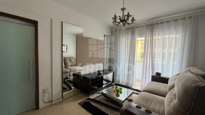 Apartamento à venda no Edifício Calegari
