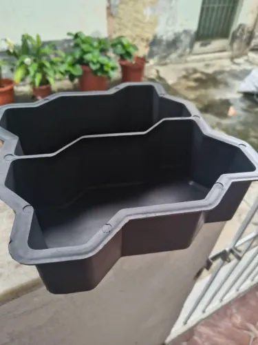 Formas plásticas ABS duplas intertravadas para bloquete de cimento kit com 15 (24x10x4 cm)