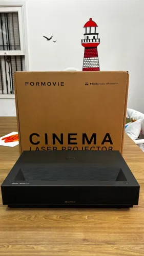 Projetor Laser Formovie Cinema 4K UHD Google TV Dolby Vision Novo