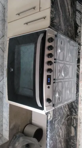 Fogão Electrolux 5 bocas funciona perfeitamente 