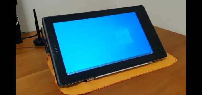 Mesa Digitalizadora Huion Kamvas Pro 16 Premium - Perfeito Estado (Na Caixa)