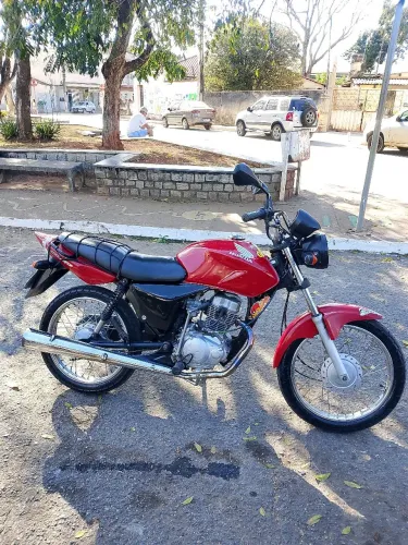 vende-se Titan 150 ks