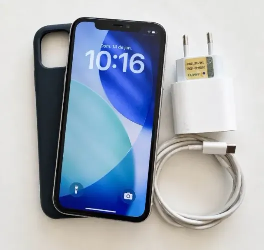 Iphone 11 na caixa