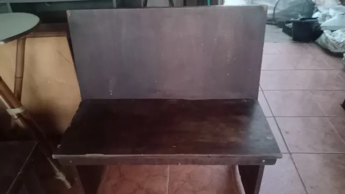 Dois bancos de Madeirite reforçado
