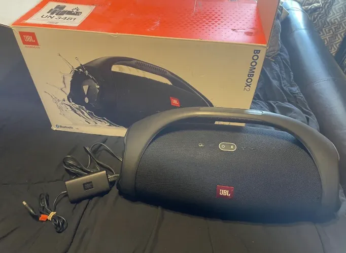 Jbl bombox 2