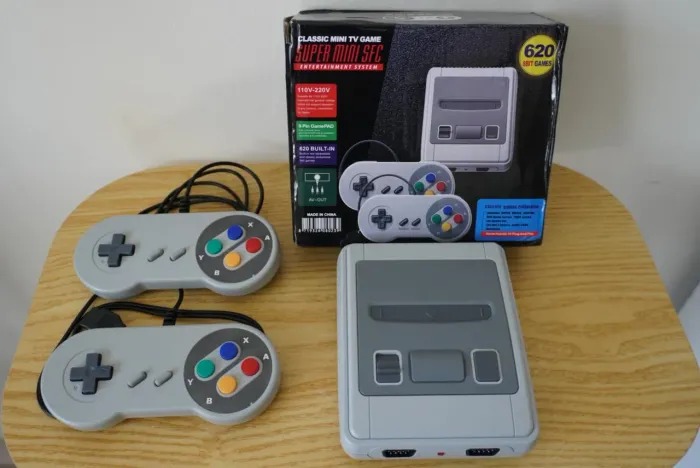 Mini Game Retrô 620 Jogos Clássicos - 2 Controles - Plug and Play