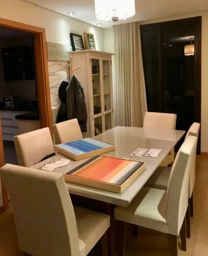 Mesa moderna + 6 cadeiras
