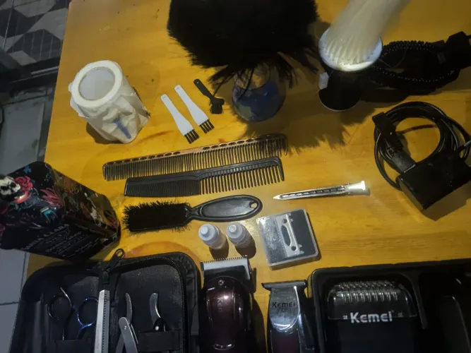 Vendo kit barbeiro ( valor negociável)