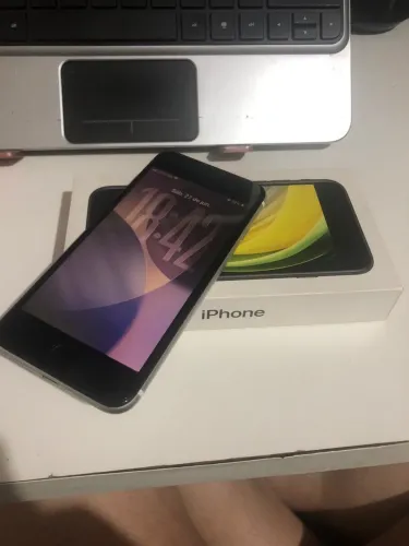 iPhone SE 2020 