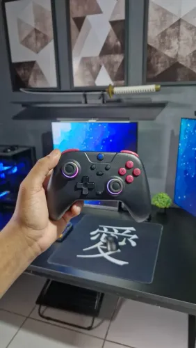 Controle Sem Fio EasySMX X05 Preto/rosa ou branco (Hall Effect) RGB