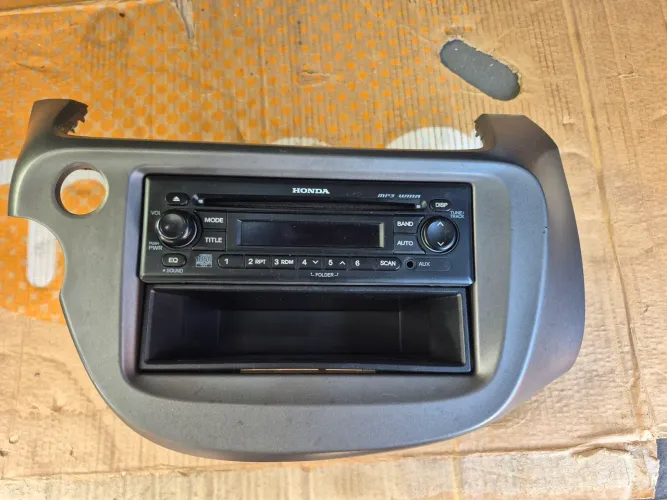 Moldura e radio original honda fit 2009 a 2012. R$ 250