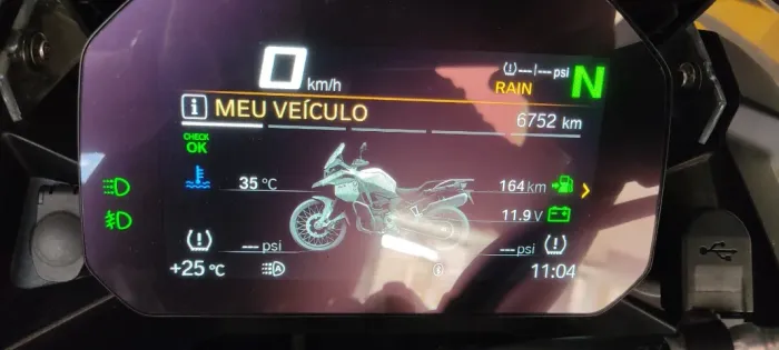 BMW F 900 GS Adventure Plus 2025