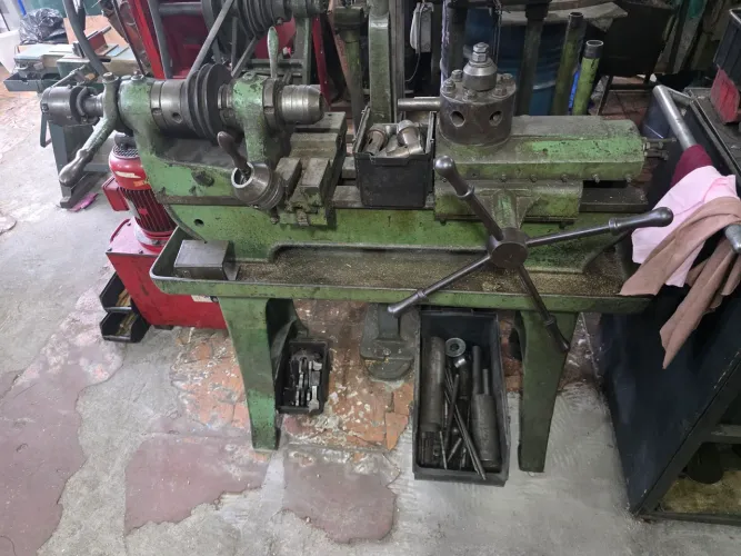 torno revolver