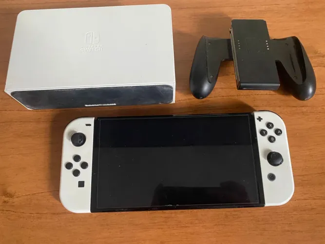 Nintendo Switch OLED bloqueado