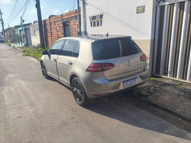 Volkswagen Golf Highline 1.4 TSI 140cv Aut. 2014