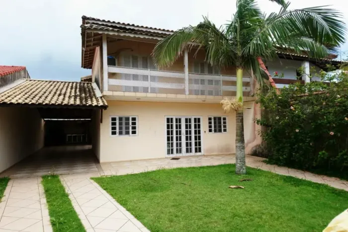Casa para venda possui 125 metros quadrados com 2 quartos em Ilha Comprida - Ilha Comprida