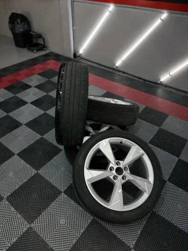 Jogo de rodas Audi aro 19 AUDI Q3 