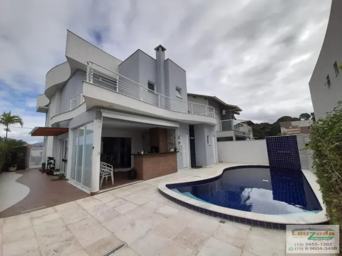 Sobrado a Venda no bairro Condominio Bougainville em Peruíbe / SP