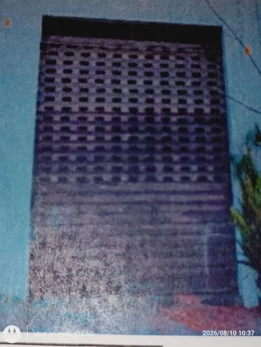 Porta de aço tipo açougue.