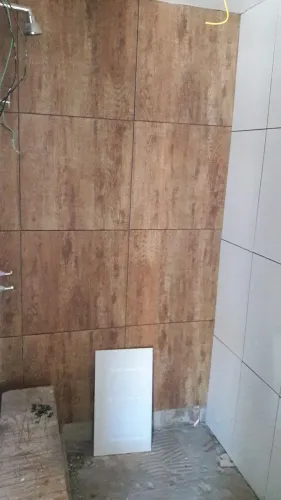 Pedreiro disponível  *