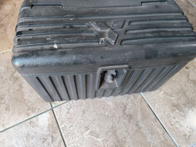 Mala de caçamba da Mitsubishi savana L200