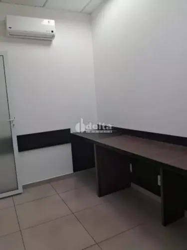 Loja disponível para locação no bairro Centro em Uberlândia-MG.