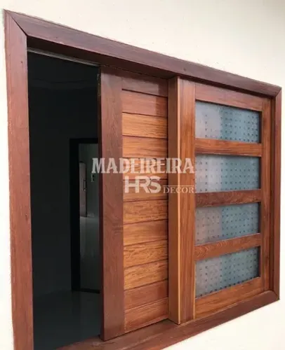 Janela de Madeira Fabricação a Gosto do Cliente Madeiras de Qualidade