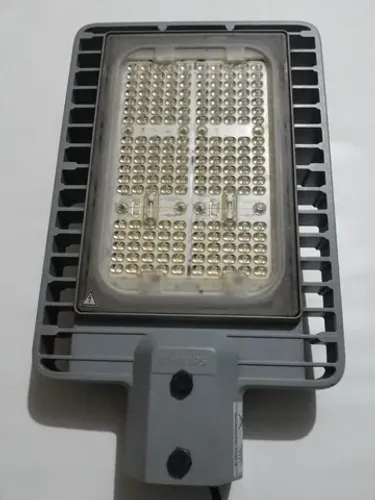 Luminária ou Refletor de Led Philips ( Iluminação pública )