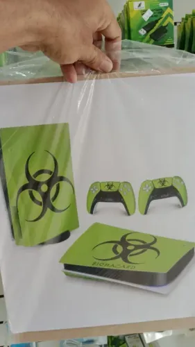 adesivos e capas anti poeira para PS5